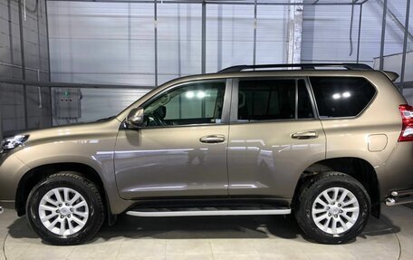 Toyota Land Cruiser Prado 150 рестайлинг 2, 2015 год, 4 499 000 рублей, 8 фотография