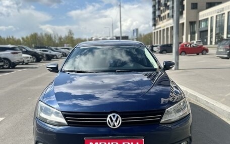 Volkswagen Jetta VI, 2012 год, 990 000 рублей, 1 фотография