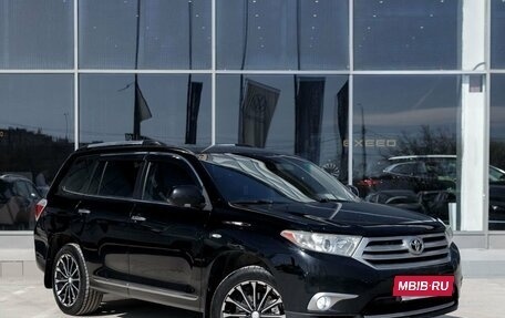 Toyota Highlander III, 2010 год, 2 275 000 рублей, 2 фотография