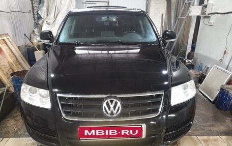 Volkswagen Touareg III, 2005 год, 900 000 рублей, 1 фотография