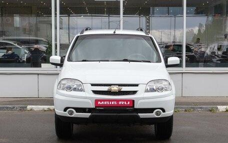 Chevrolet Niva I рестайлинг, 2015 год, 799 000 рублей, 3 фотография