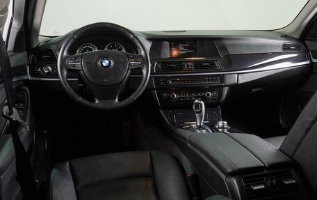 BMW 5 серия, 2013 год, 1 890 000 рублей, 6 фотография