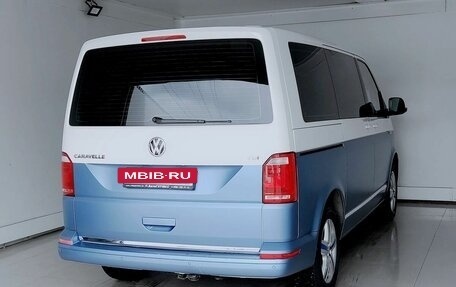 Volkswagen Caravelle T6 рестайлинг, 2017 год, 3 100 000 рублей, 4 фотография