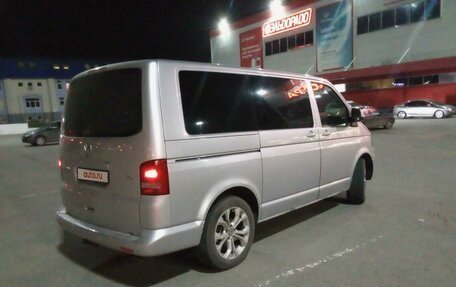 Volkswagen Multivan T5, 2010 год, 1 865 000 рублей, 2 фотография