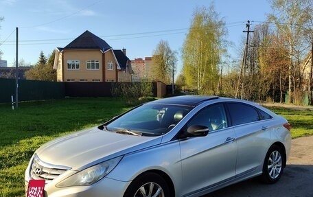 Hyundai Sonata VI, 2010 год, 1 075 000 рублей, 2 фотография