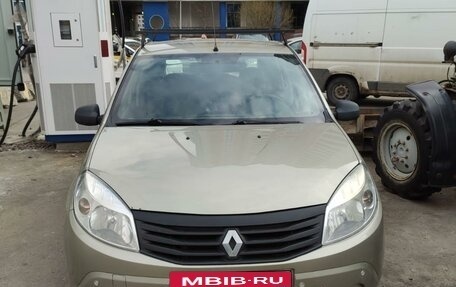 Renault Sandero I, 2012 год, 570 000 рублей, 2 фотография