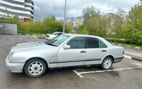 Mercedes-Benz E-Класс, 1996 год, 250 000 рублей, 6 фотография