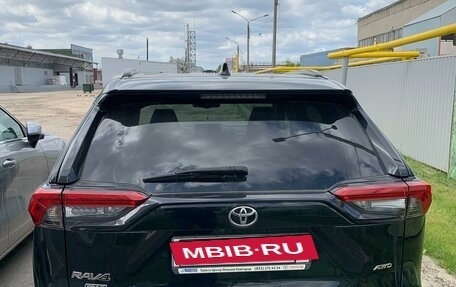 Toyota RAV4, 2020 год, 4 050 000 рублей, 3 фотография