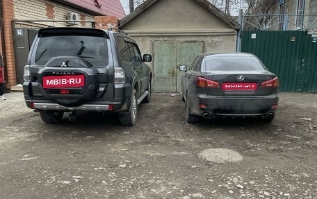 Mitsubishi Pajero IV, 2015 год, 3 300 000 рублей, 2 фотография