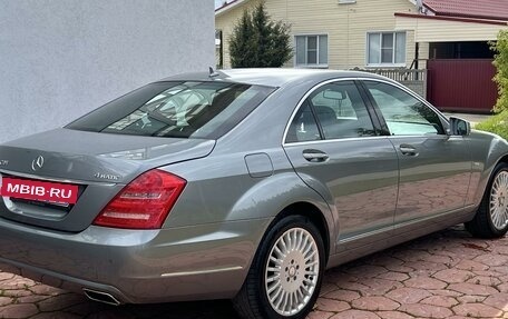 Mercedes-Benz S-Класс, 2010 год, 1 850 000 рублей, 3 фотография