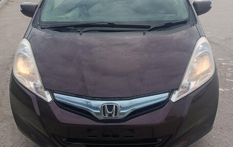 Honda Fit III, 2012 год, 1 050 000 рублей, 2 фотография