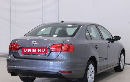 Volkswagen Jetta VI, 2011 год, 995 000 рублей, 6 фотография