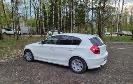 BMW 1 серия, 2011 год, 1 100 000 рублей, 3 фотография