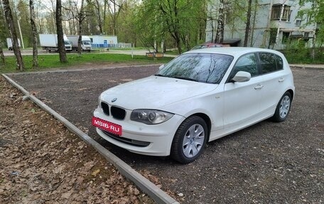 BMW 1 серия, 2011 год, 1 100 000 рублей, 2 фотография