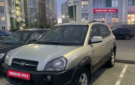 Hyundai Tucson III, 2007 год, 920 000 рублей, 2 фотография