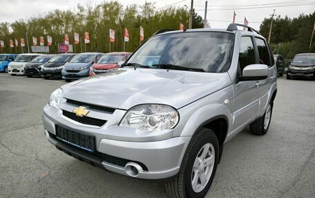 Chevrolet Niva I рестайлинг, 2014 год, 795 000 рублей, 3 фотография