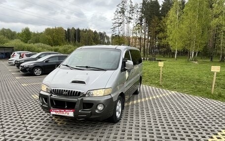 Hyundai Starex I рестайлинг, 2003 год, 570 000 рублей, 1 фотография