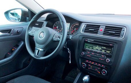 Volkswagen Jetta VI, 2012 год, 1 135 500 рублей, 16 фотография