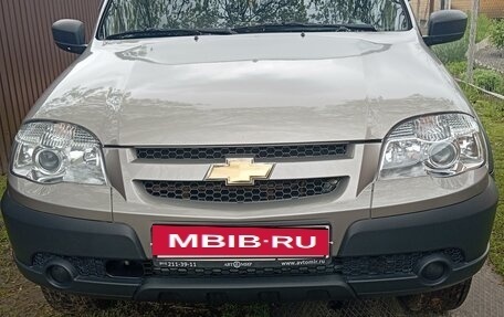 Chevrolet Niva I рестайлинг, 2019 год, 850 000 рублей, 4 фотография