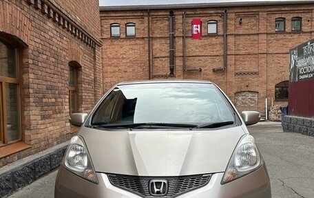 Honda Fit III, 2009 год, 900 000 рублей, 2 фотография