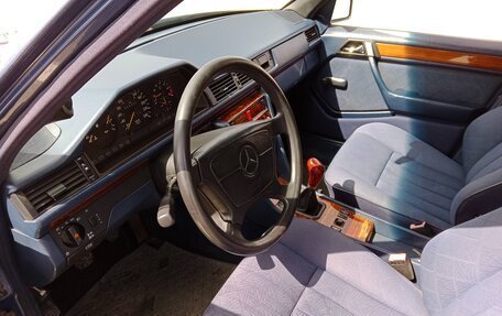 Mercedes-Benz E-Класс, 1994 год, 350 000 рублей, 9 фотография