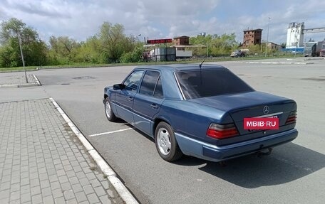 Mercedes-Benz E-Класс, 1994 год, 350 000 рублей, 7 фотография