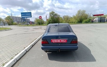 Mercedes-Benz E-Класс, 1994 год, 350 000 рублей, 6 фотография