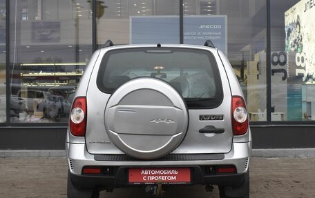 Chevrolet Niva I рестайлинг, 2011 год, 580 000 рублей, 6 фотография