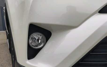 Toyota RAV4, 2017 год, 2 990 000 рублей, 8 фотография