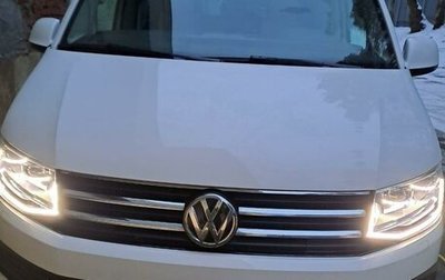 Volkswagen Caravelle T6 рестайлинг, 2018 год, 3 800 000 рублей, 1 фотография