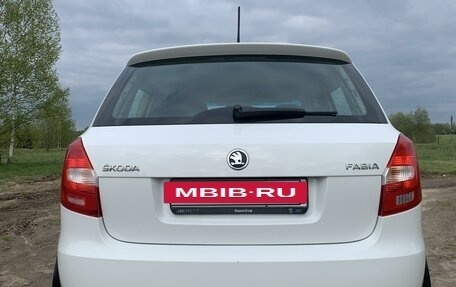 Skoda Fabia II, 2013 год, 860 000 рублей, 4 фотография