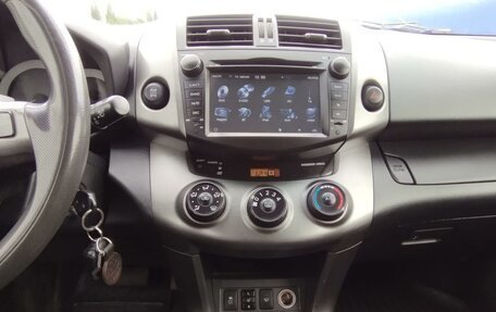 Toyota RAV4, 2012 год, 1 640 000 рублей, 10 фотография