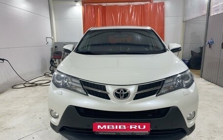 Toyota RAV4, 2013 год, 2 180 000 рублей, 12 фотография