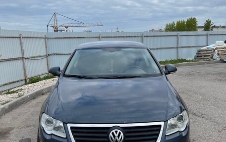 Volkswagen Passat B6, 2006 год, 790 000 рублей, 2 фотография