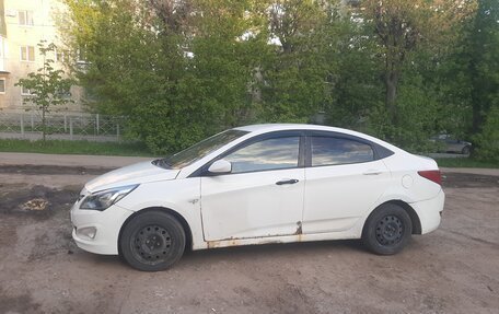 Hyundai Solaris II рестайлинг, 2013 год, 550 000 рублей, 4 фотография