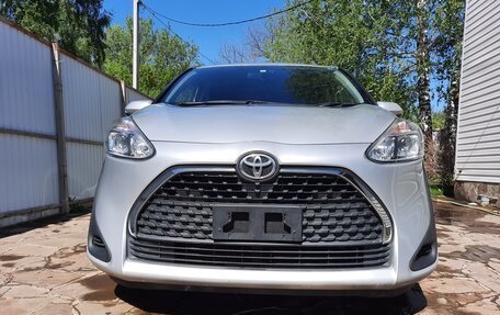 Toyota Sienta II, 2018 год, 1 760 000 рублей, 4 фотография