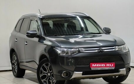 Mitsubishi Outlander III рестайлинг 3, 2014 год, 1 614 000 рублей, 1 фотография