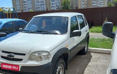 Chevrolet Niva I рестайлинг, 2019 год, 830 000 рублей, 1 фотография