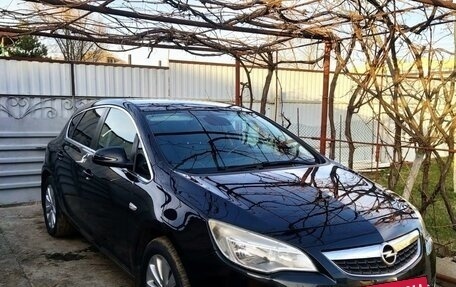 Opel Astra J, 2011 год, 900 000 рублей, 3 фотография