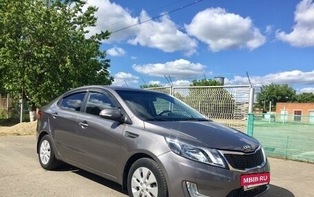 KIA Rio III рестайлинг, 2011 год, 905 000 рублей, 2 фотография