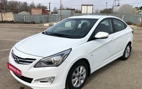 Hyundai Solaris II рестайлинг, 2016 год, 1 350 000 рублей, 1 фотография