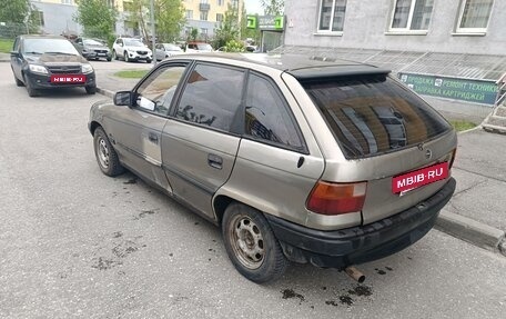 Opel Astra F, 1992 год, 98 000 рублей, 3 фотография