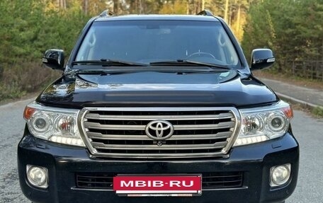 Toyota Land Cruiser 200, 2014 год, 3 899 999 рублей, 4 фотография