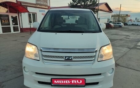 Toyota Noah III, 2001 год, 885 000 рублей, 1 фотография