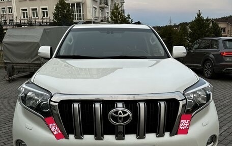 Toyota Land Cruiser Prado 150 рестайлинг 2, 2015 год, 4 950 000 рублей, 1 фотография