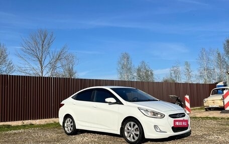 Hyundai Solaris II рестайлинг, 2013 год, 820 000 рублей, 1 фотография