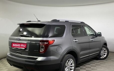 Ford Explorer VI, 2012 год, 1 950 000 рублей, 2 фотография