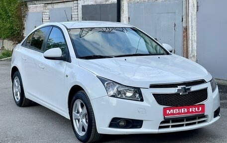 Chevrolet Cruze II, 2012 год, 750 000 рублей, 3 фотография