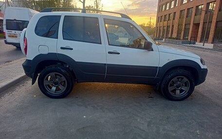 Chevrolet Niva I рестайлинг, 2019 год, 1 025 000 рублей, 4 фотография