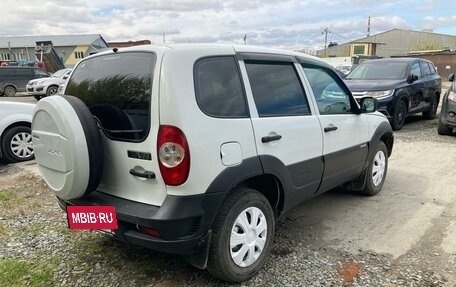 Chevrolet Niva I рестайлинг, 2019 год, 750 000 рублей, 5 фотография